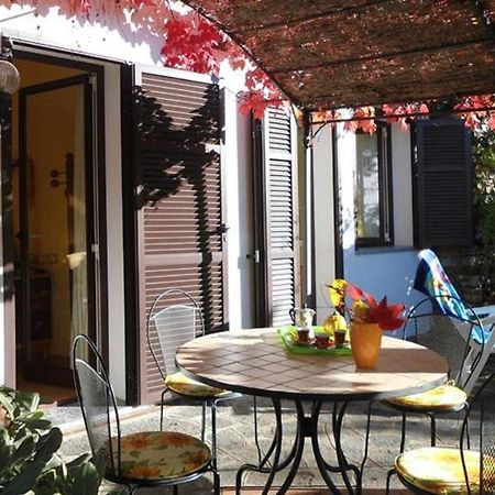 Casa Gialla Imperia Extérieur photo